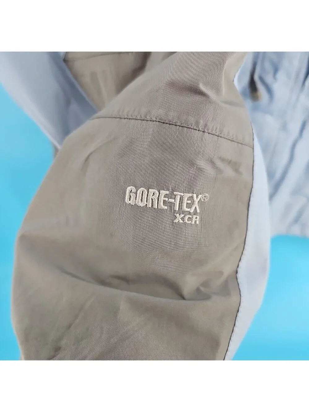 The North Face Summit Series GORE-TEX Jacket – Size L (Blue/Gray)